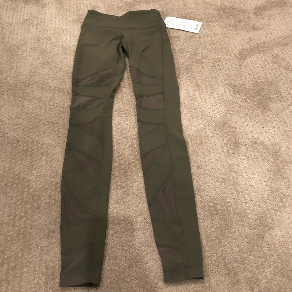 Army Green Lululemon Leggings! NEW WITH TAGS